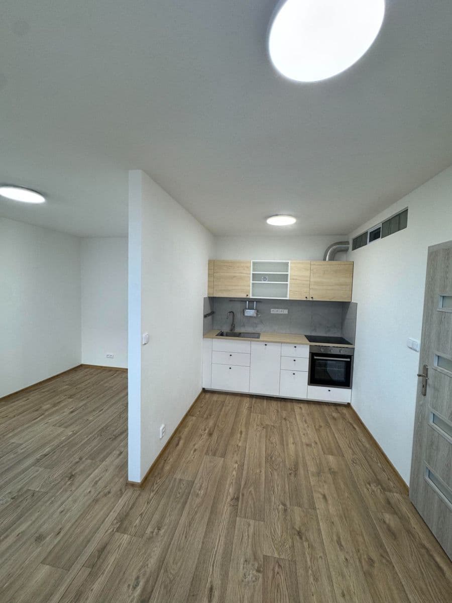 Predaj bytu 2-izbový 41 m², Palliardiho, Znojmo, Jihomoravský kraj Predaj bytu 2-izbový 41 m², Palliardiho, Znojmo, Jihomoravský kraj
