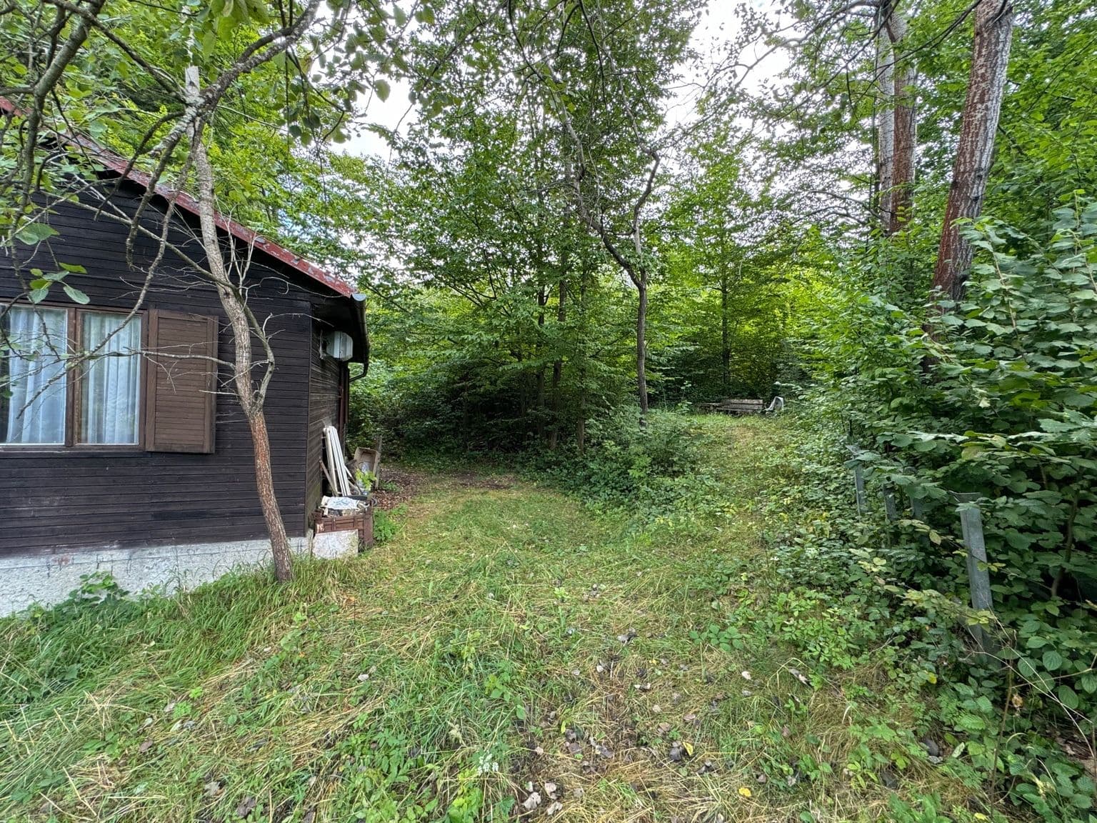 Predaj rekreačného objektu 77 m², pozemek 4.016 m², Pozděchov, Zlínský kraj Predaj rekreačného objektu 77 m², pozemek 4.016 m², Pozděchov, Zlínský kraj