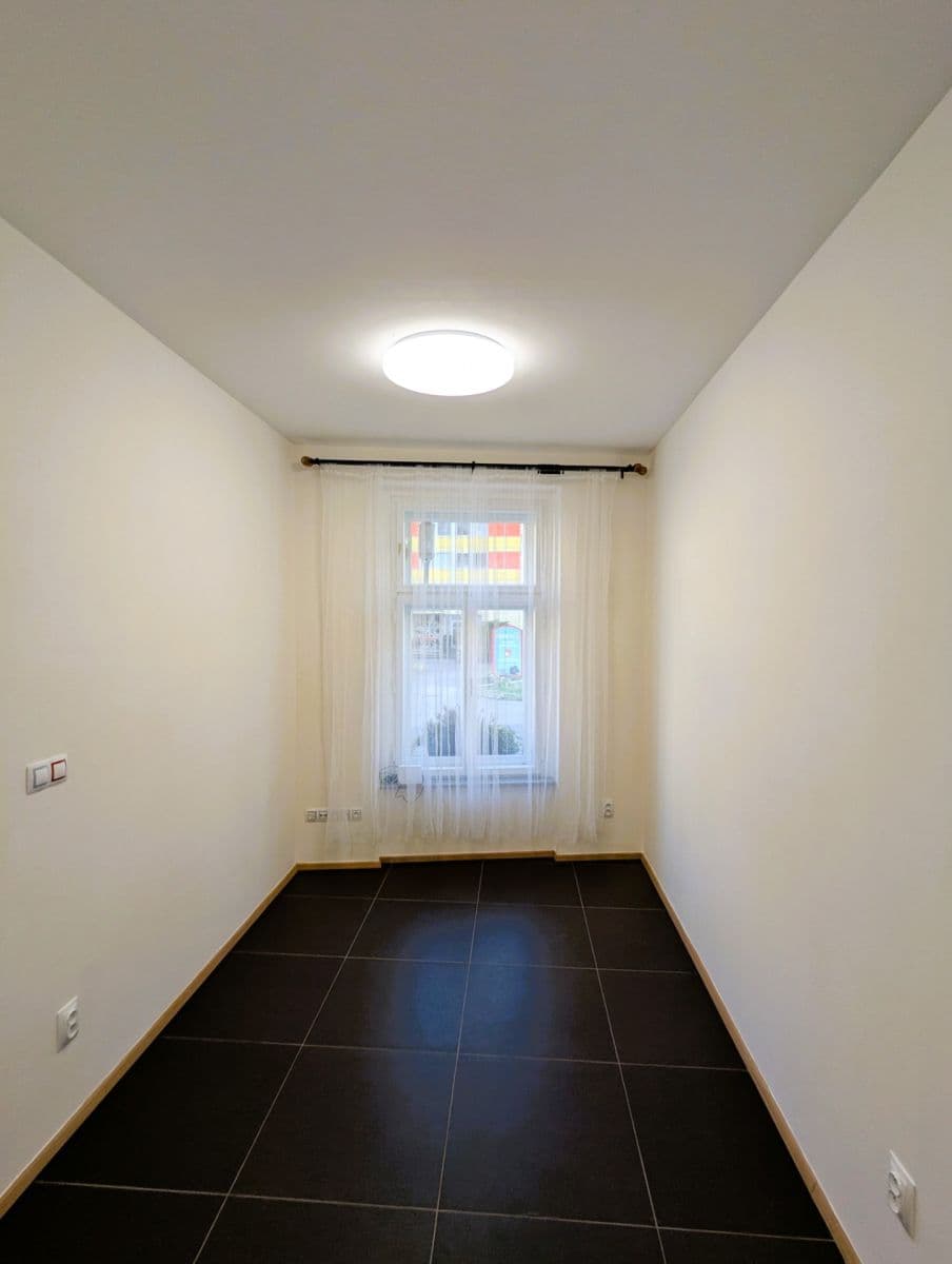 Prenájom bytu 1-izbový 35 m², Na Petynce, Praha, Praha Prenájom bytu 1-izbový 35 m², Na Petynce, Praha, Praha