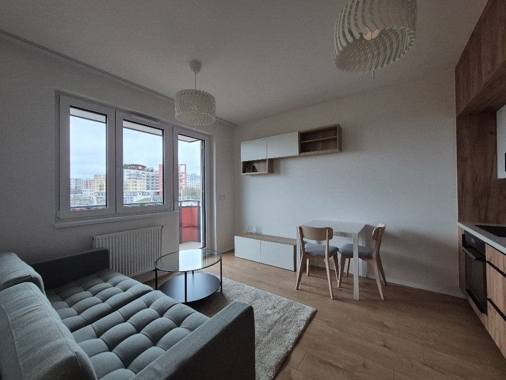 Prenájom bytu 1-izbový 31 m², Fabiánové, Praha, Praha Prenájom bytu 1-izbový 31 m², Fabiánové, Praha, Praha