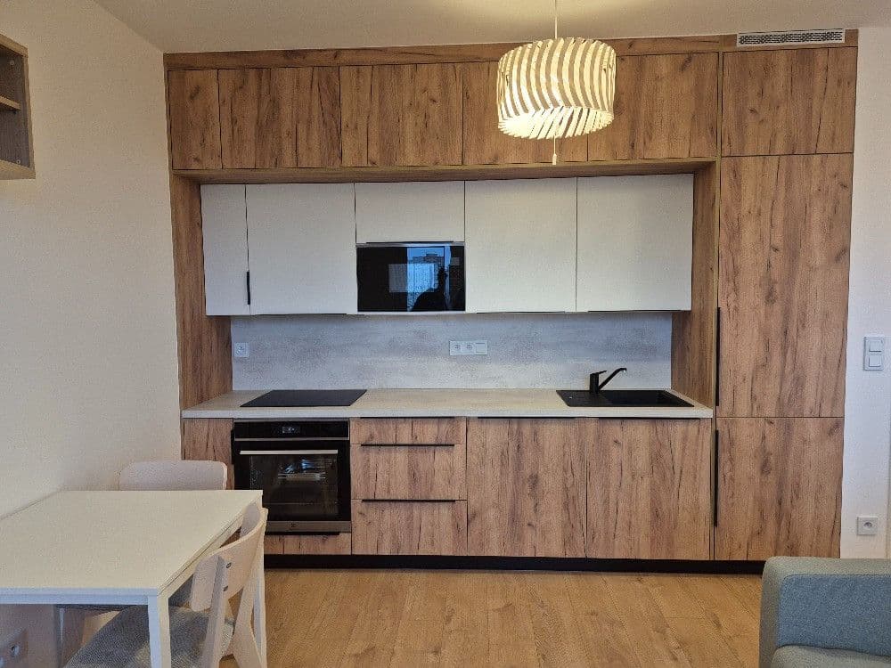 Prenájom bytu 1-izbový 31 m², Fabiánové, Praha, Praha Prenájom bytu 1-izbový 31 m², Fabiánové, Praha, Praha