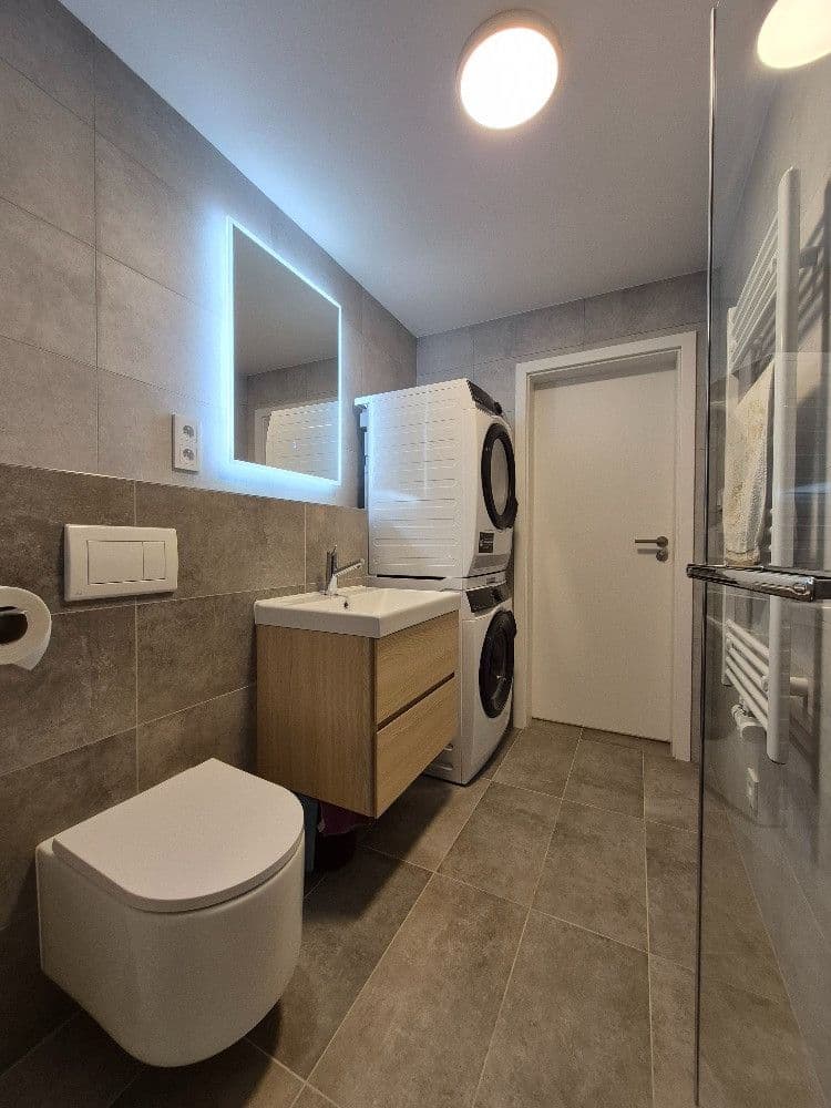 Prenájom bytu 1-izbový 31 m², Fabiánové, Praha, Praha Prenájom bytu 1-izbový 31 m², Fabiánové, Praha, Praha