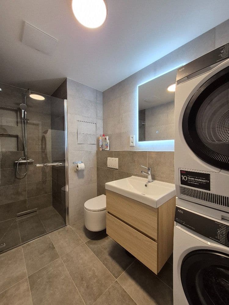 Prenájom bytu 1-izbový 31 m², Fabiánové, Praha, Praha Prenájom bytu 1-izbový 31 m², Fabiánové, Praha, Praha