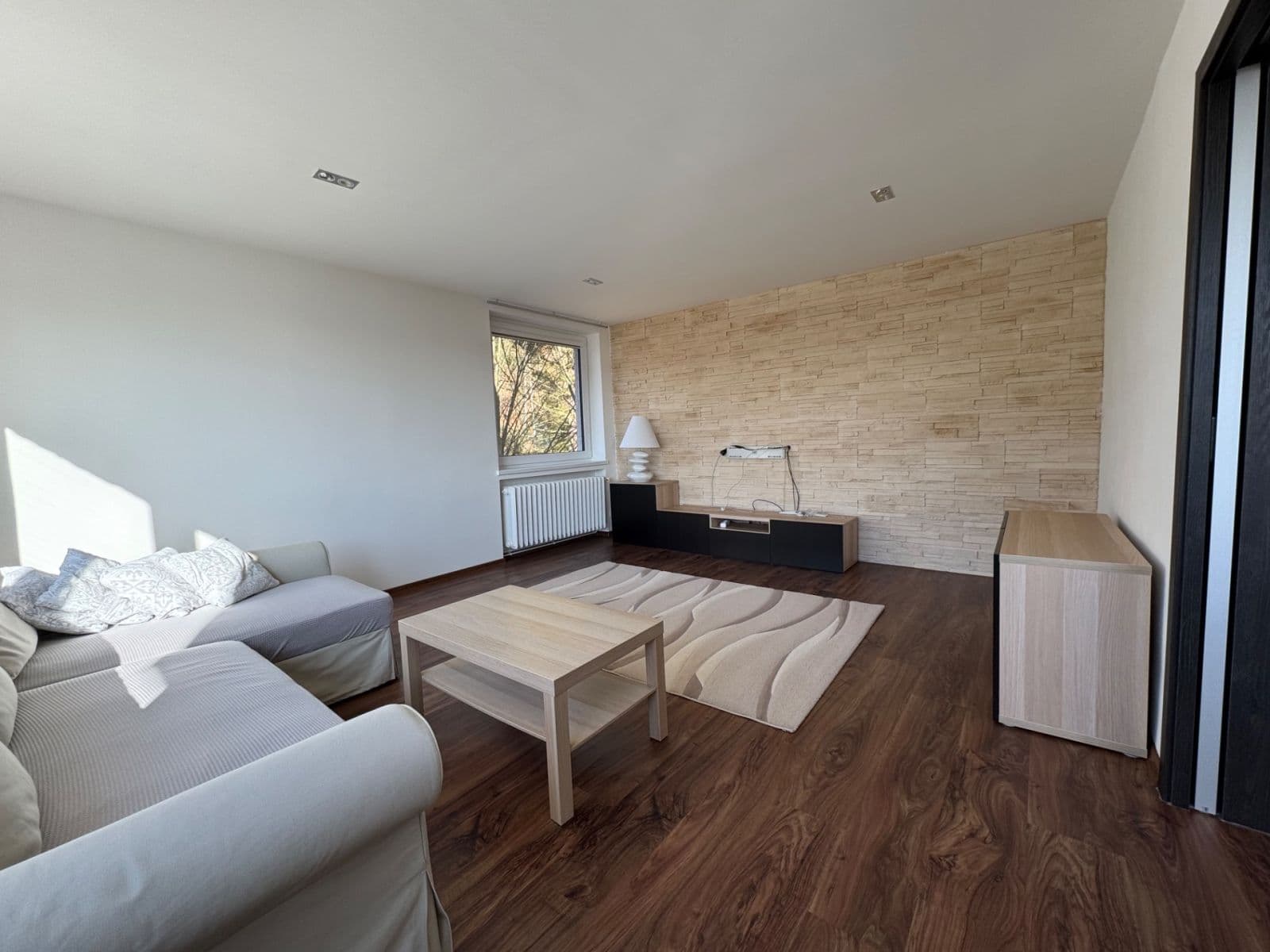 Prenájom bytu 3-izbový 90 m², Stoliční, Děčín, Ústecký kraj Prenájom bytu 3-izbový 90 m², Stoliční, Děčín, Ústecký kraj