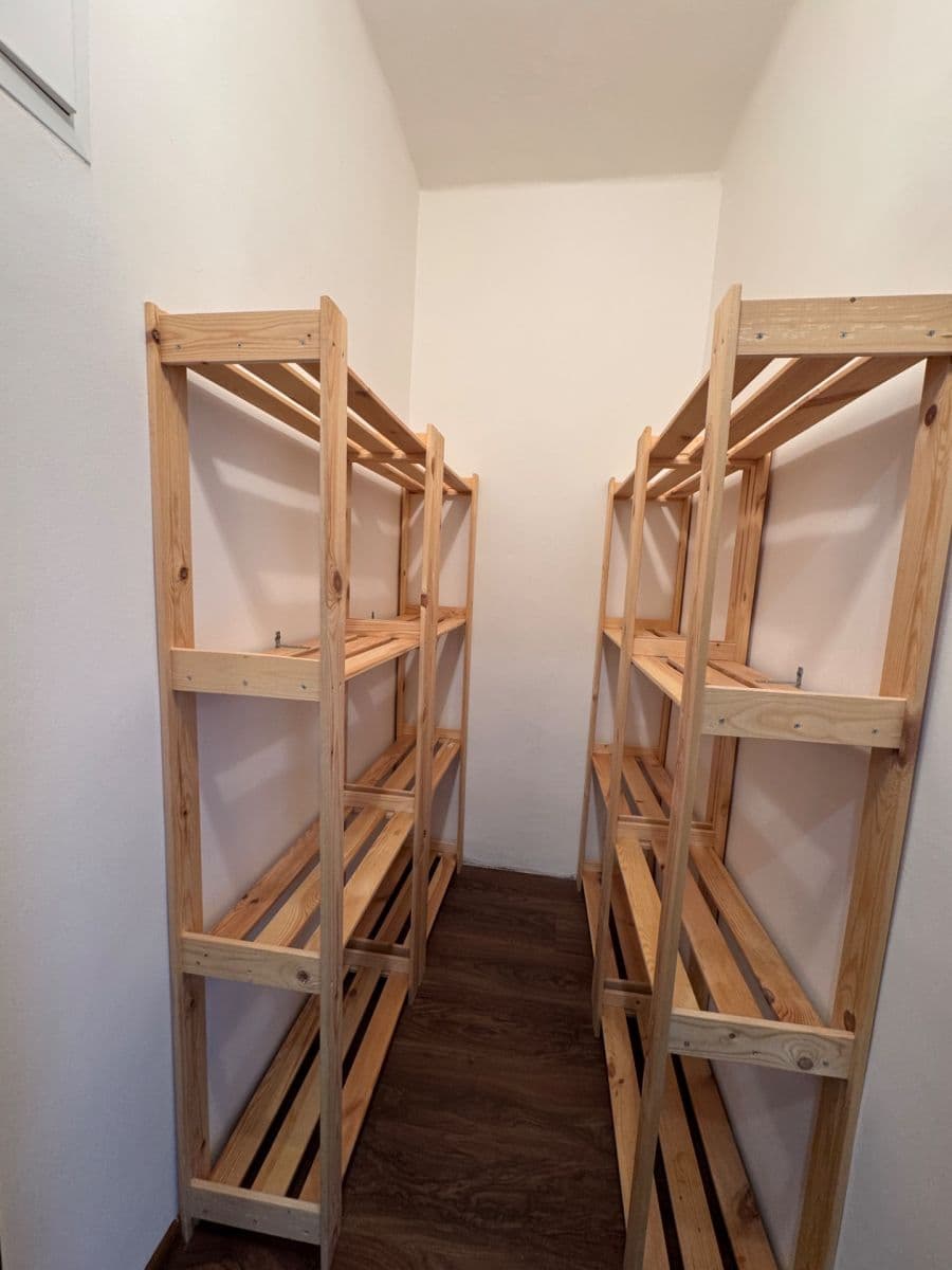 Prenájom bytu 3-izbový 90 m², Stoliční, Děčín, Ústecký kraj Prenájom bytu 3-izbový 90 m², Stoliční, Děčín, Ústecký kraj