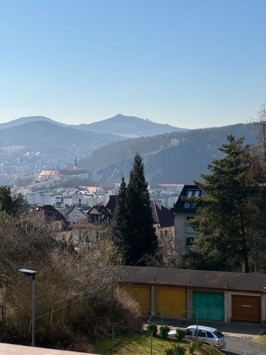 Prenájom bytu 3-izbový 90 m², Stoliční, Děčín, Ústecký kraj Prenájom bytu 3-izbový 90 m², Stoliční, Děčín, Ústecký kraj