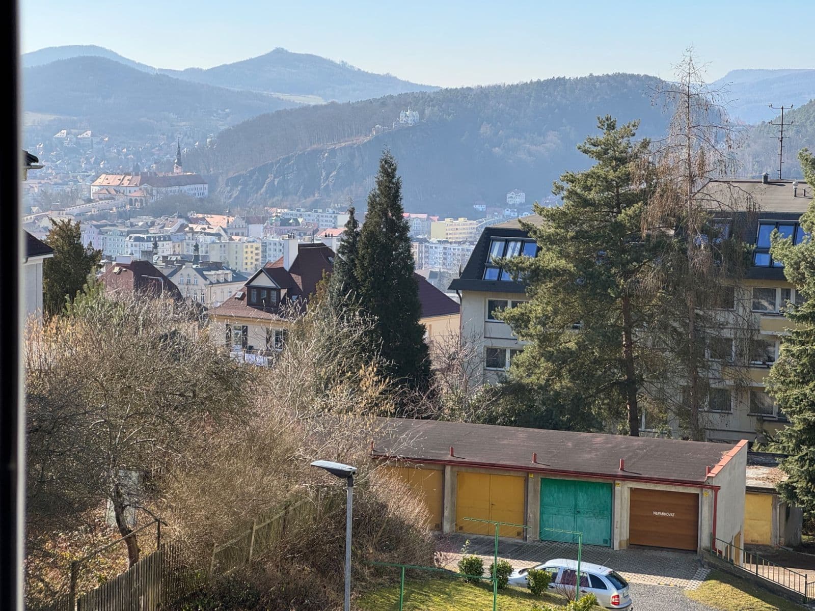 Prenájom bytu 3-izbový 90 m², Stoliční, Děčín, Ústecký kraj Prenájom bytu 3-izbový 90 m², Stoliční, Děčín, Ústecký kraj