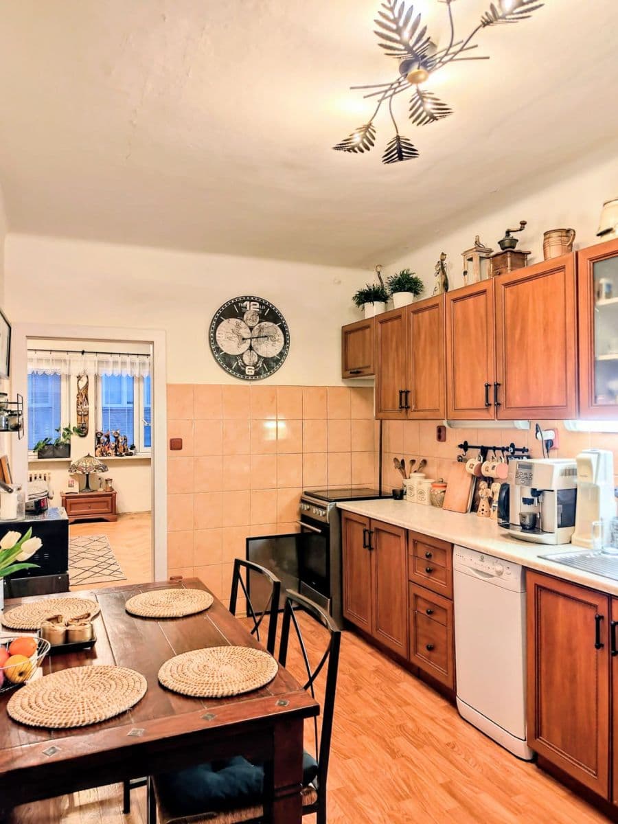 Predaj bytu 3-izbový 83 m², Dr. E. Beneše, Bruntál, Moravskoslezský kraj Predaj bytu 3-izbový 83 m², Dr. E. Beneše, Bruntál, Moravskoslezský kraj