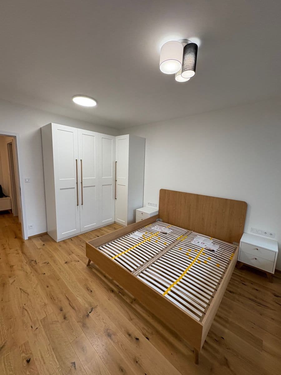 Prenájom bytu 2-izbový 54 m², Závišova, Praha, Praha Prenájom bytu 2-izbový 54 m², Závišova, Praha, Praha