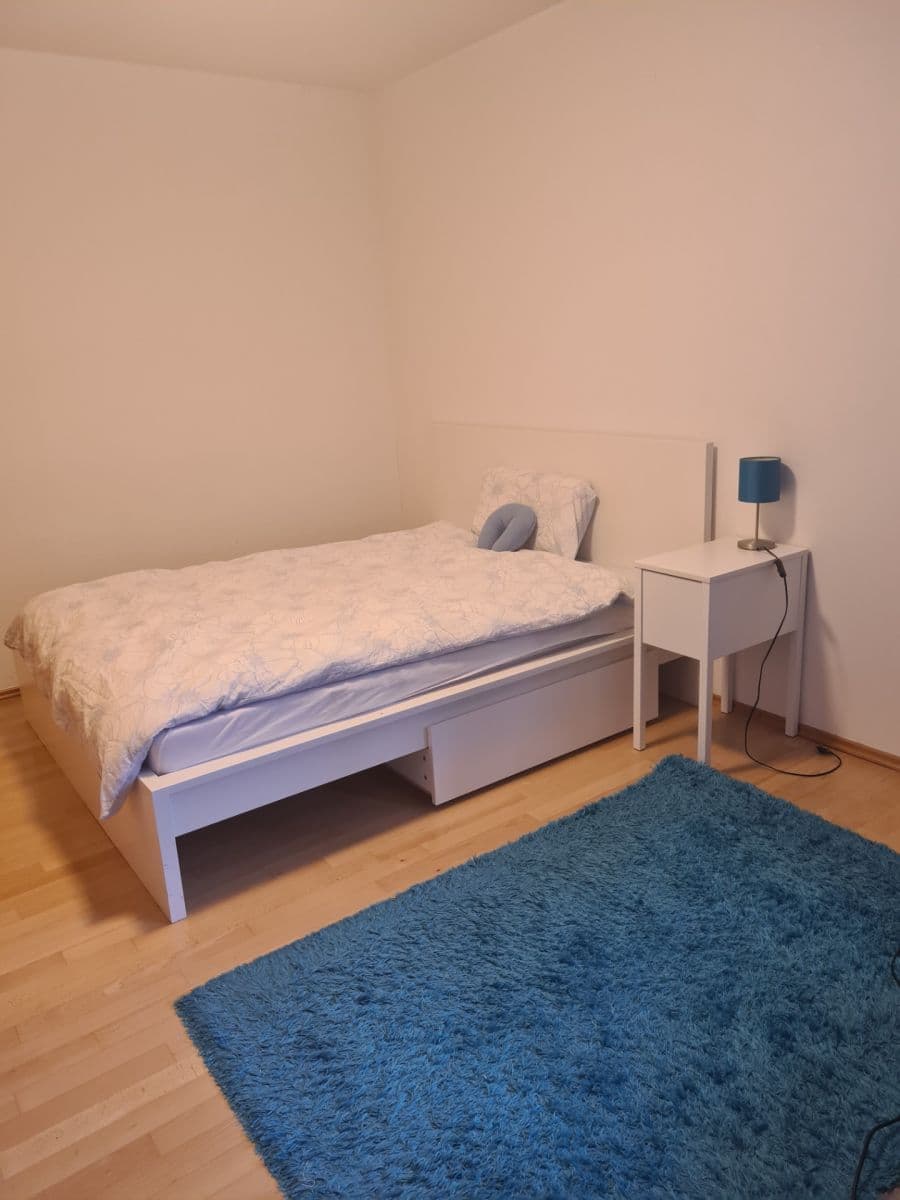 Prenájom bytu 3-izbový 70 m², Zachařova, Hostivice, Středočeský kraj Prenájom bytu 3-izbový 70 m², Zachařova, Hostivice, Středočeský kraj