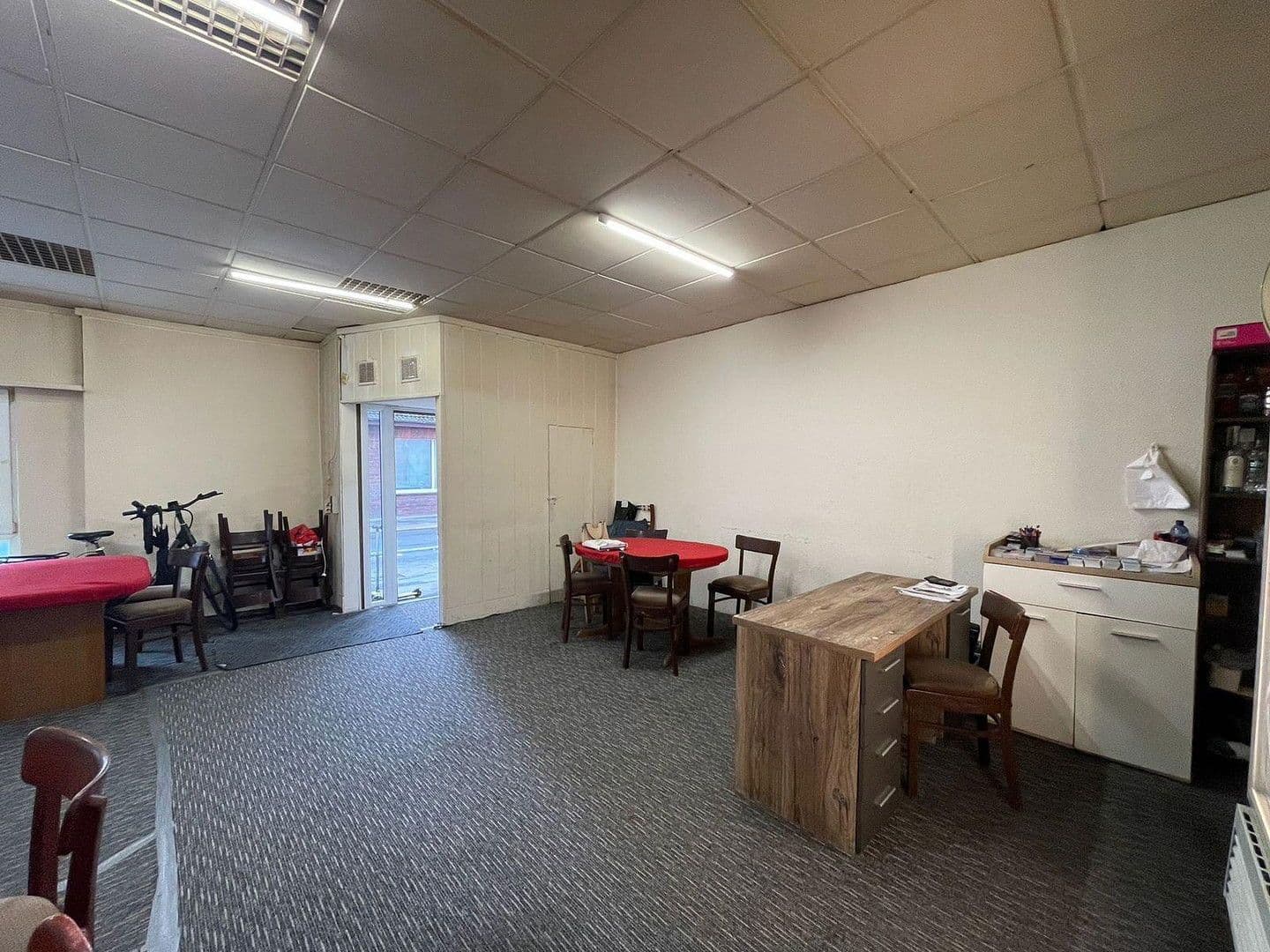 Prenájom nebytového priestoru 99 m², Marktstraße 151, Wilhelmshaven, Dolné Sasko Prenájom nebytového priestoru 99 m², Marktstraße 151, Wilhelmshaven, Dolné Sasko