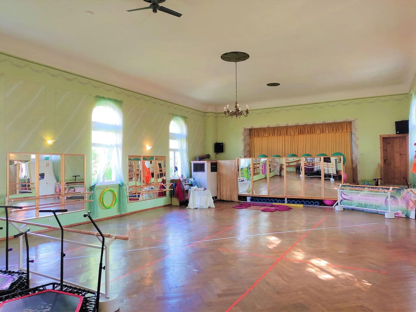 Predaj domu 513 m², pozemek 1.557 m², Elsteraue, Sasko-Anhaltsko Predaj domu 513 m², pozemek 1.557 m², Elsteraue, Sasko-Anhaltsko