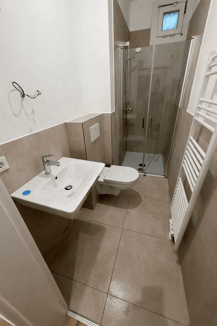 Prenájom bytu 1-izbový 28 m², Marsiliusstraße 93, Köln, Severné Porýnie - Westfálsko Prenájom bytu 1-izbový 28 m², Marsiliusstraße 93, Köln, Severné Porýnie - Westfálsko