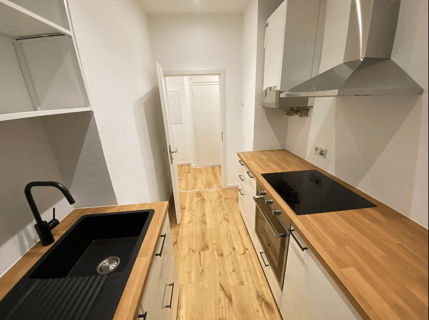 Prenájom bytu 1-izbový 28 m², Marsiliusstraße 93, Köln, Severné Porýnie - Westfálsko Prenájom bytu 1-izbový 28 m², Marsiliusstraße 93, Köln, Severné Porýnie - Westfálsko