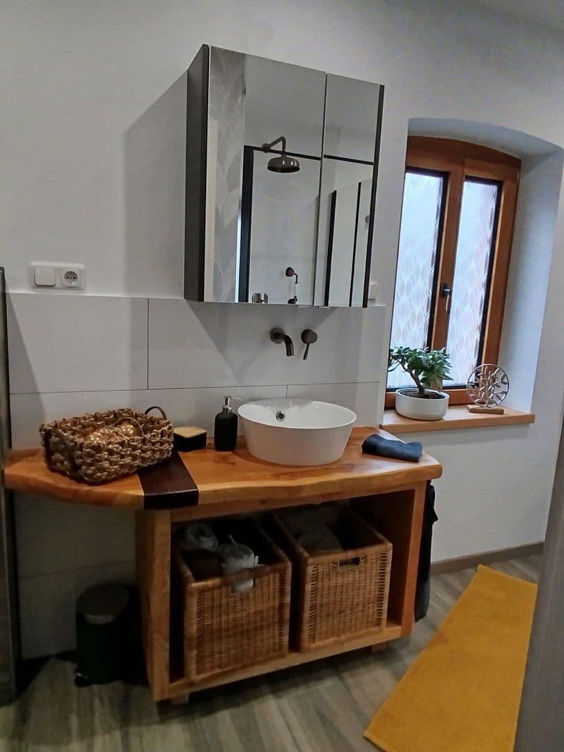 Predaj domu 150 m², pozemek 370 m², Rüssingen, Porýnie-Falcko Predaj domu 150 m², pozemek 370 m², Rüssingen, Porýnie-Falcko