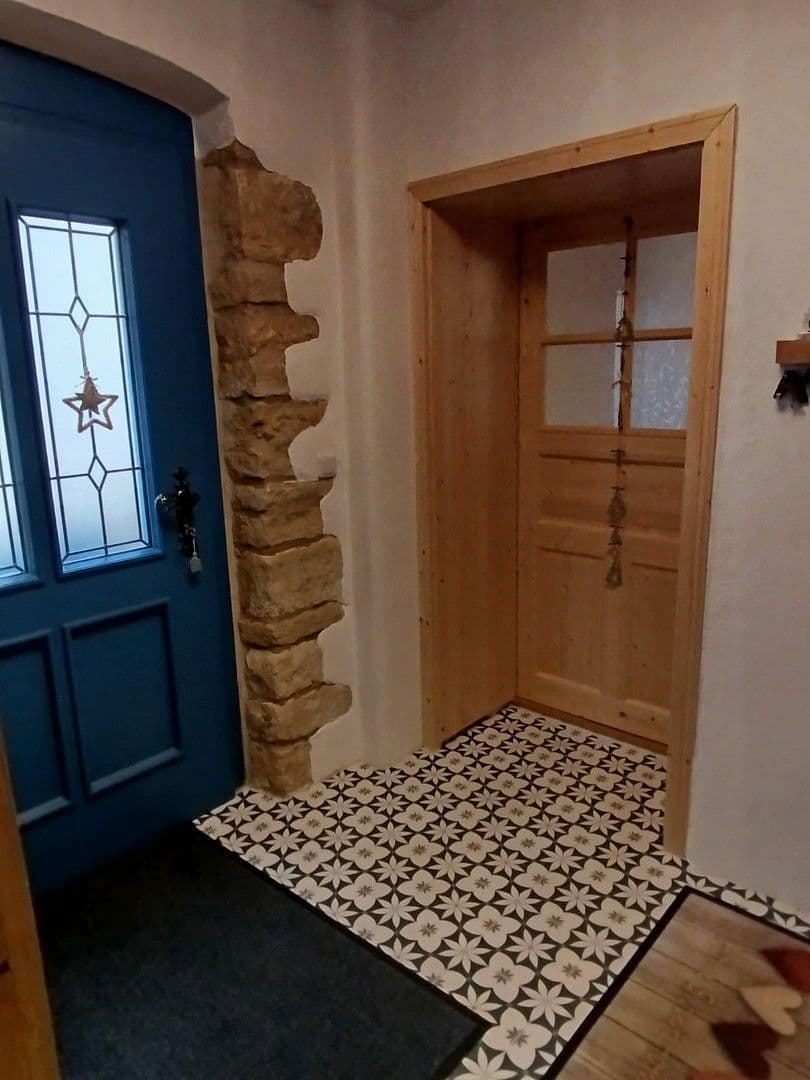 Predaj domu 150 m², pozemek 370 m², Rüssingen, Porýnie-Falcko Predaj domu 150 m², pozemek 370 m², Rüssingen, Porýnie-Falcko