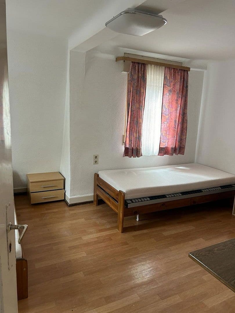 Predaj domu 644 m², pozemek 669 m², Calw, Bádensko-Wurttembersko Predaj domu 644 m², pozemek 669 m², Calw, Bádensko-Wurttembersko