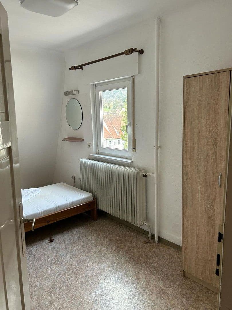 Predaj domu 644 m², pozemek 669 m², Calw, Bádensko-Wurttembersko Predaj domu 644 m², pozemek 669 m², Calw, Bádensko-Wurttembersko