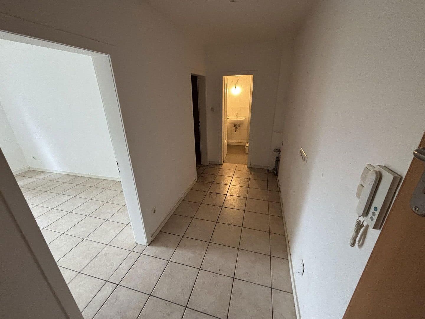 Prenájom bytu 2-izbový 35 m², Hohenzollernstraße 262, Mönchengladbach, Severné Porýnie - Westfálsko Prenájom bytu 2-izbový 35 m², Hohenzollernstraße 262, Mönchengladbach, Severné Porýnie - Westfálsko