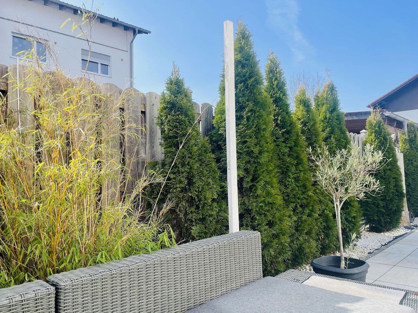 Predaj domu 131 m², pozemek 288 m², Bruckmühl, Bavorsko Predaj domu 131 m², pozemek 288 m², Bruckmühl, Bavorsko