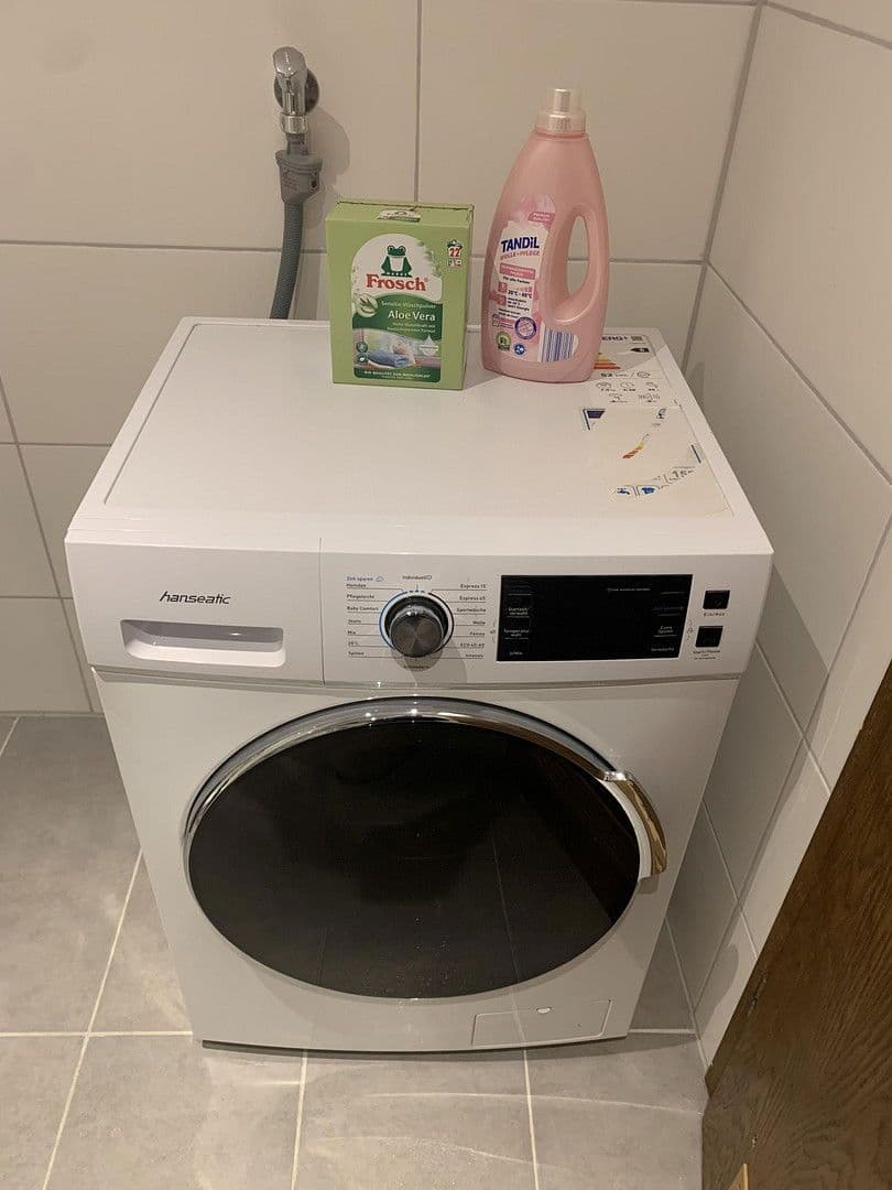 Prenájom bytu 2-izbový 54 m², Schiersteiner Str. 88, Wiesbaden, Hesensko Prenájom bytu 2-izbový 54 m², Schiersteiner Str. 88, Wiesbaden, Hesensko