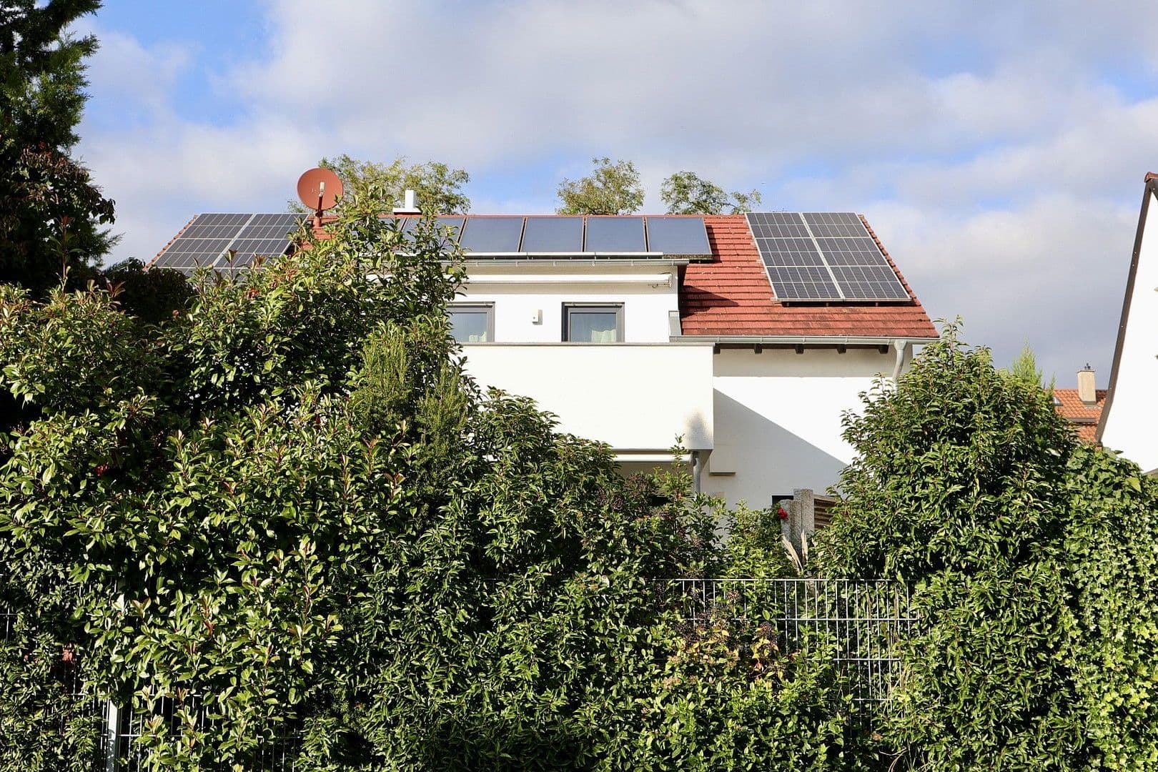 Predaj domu 183 m², pozemek 483 m², Ludwigsburg, Bádensko-Wurttembersko Predaj domu 183 m², pozemek 483 m², Ludwigsburg, Bádensko-Wurttembersko