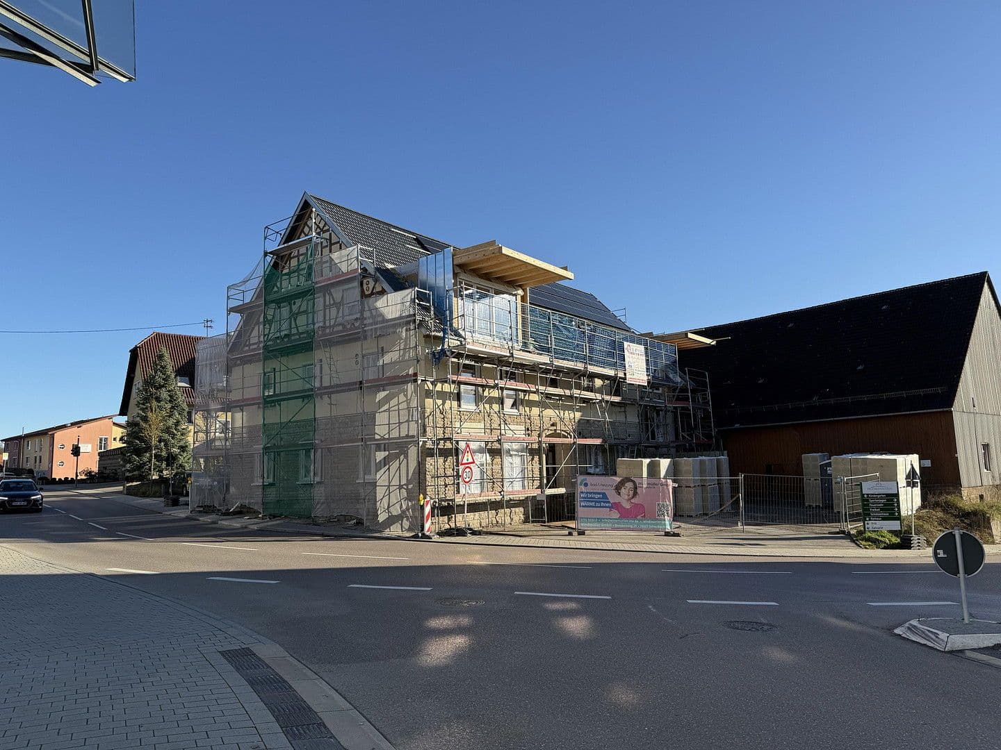 Prenájom bytu 4-izbový 111 m², Crailsheimer Str. 2, Frankenhardt, Bádensko-Wurttembersko Prenájom bytu 4-izbový 111 m², Crailsheimer Str. 2, Frankenhardt, Bádensko-Wurttembersko