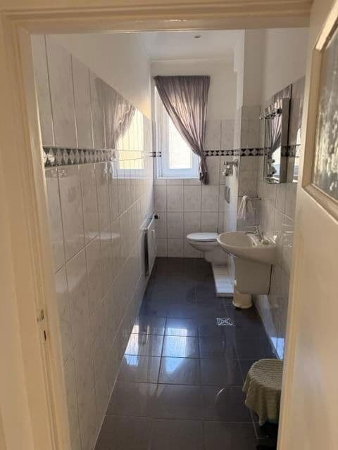 Predaj bytu 2-izbový 100 m², Blissestraße 55, Berlin, Berlín Predaj bytu 2-izbový 100 m², Blissestraße 55, Berlin, Berlín