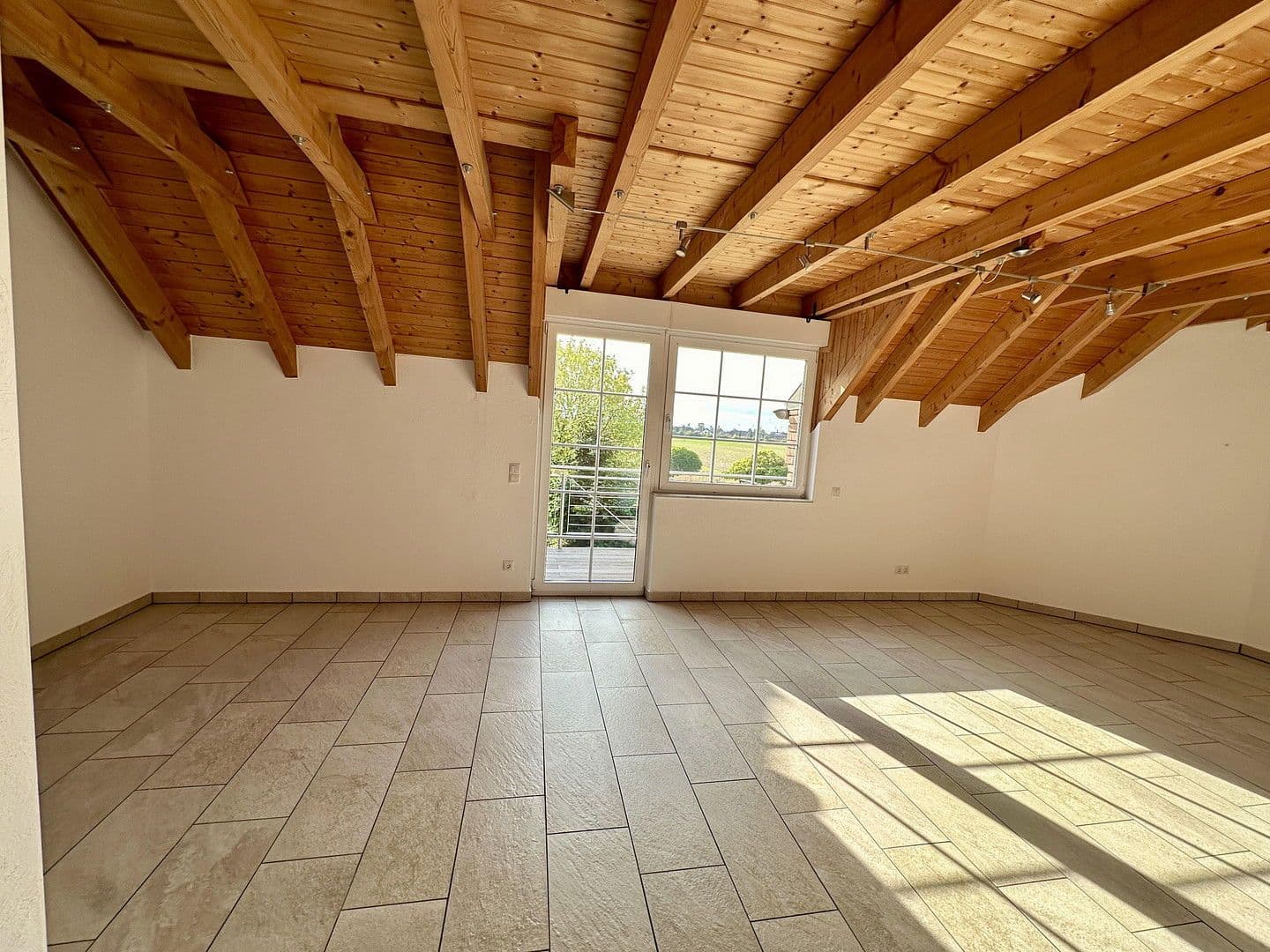 Prenájom kancelárie 1.100 m², Euskirchen, Severné Porýnie - Westfálsko Prenájom kancelárie 1.100 m², Euskirchen, Severné Porýnie - Westfálsko