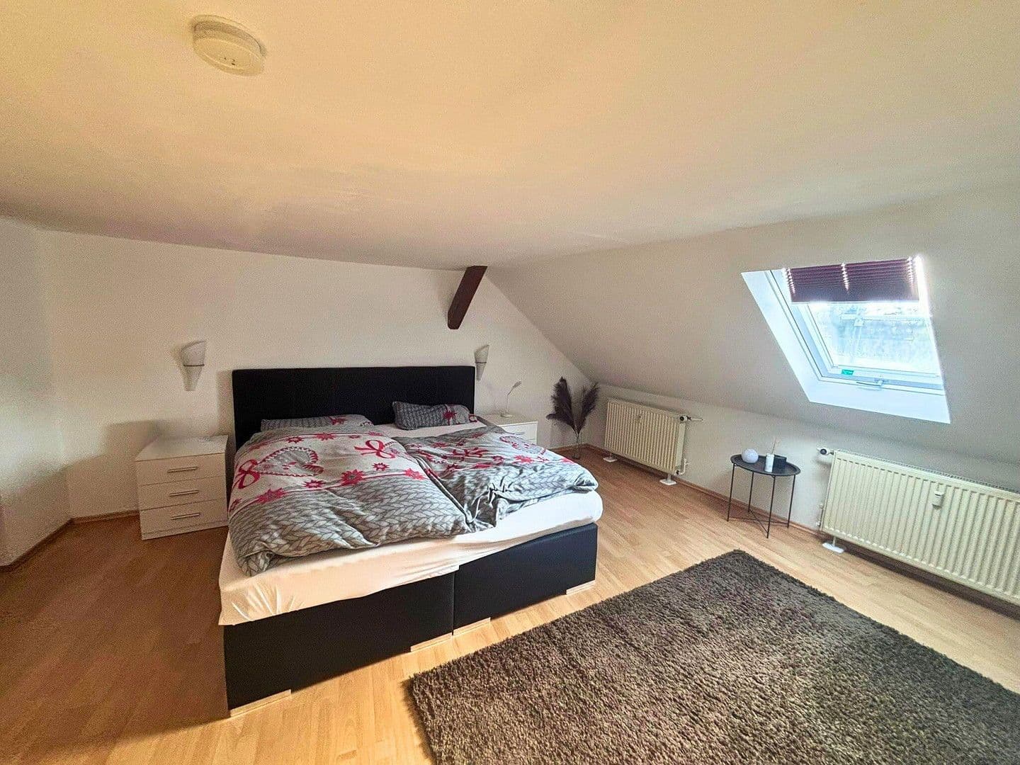 Prenájom bytu 4-izbový 132 m², Hoferstr. 7, Gefell, Durínsko Prenájom bytu 4-izbový 132 m², Hoferstr. 7, Gefell, Durínsko