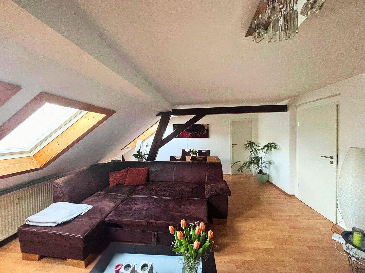 Prenájom bytu 4-izbový 132 m², Hoferstr. 7, Gefell, Durínsko Prenájom bytu 4-izbový 132 m², Hoferstr. 7, Gefell, Durínsko