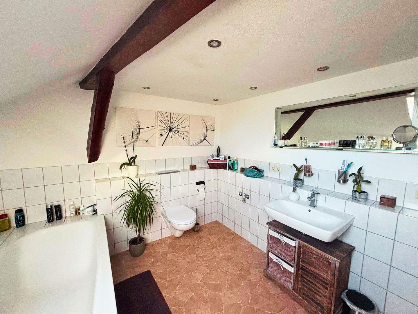 Prenájom bytu 4-izbový 132 m², Hoferstr. 7, Gefell, Durínsko Prenájom bytu 4-izbový 132 m², Hoferstr. 7, Gefell, Durínsko