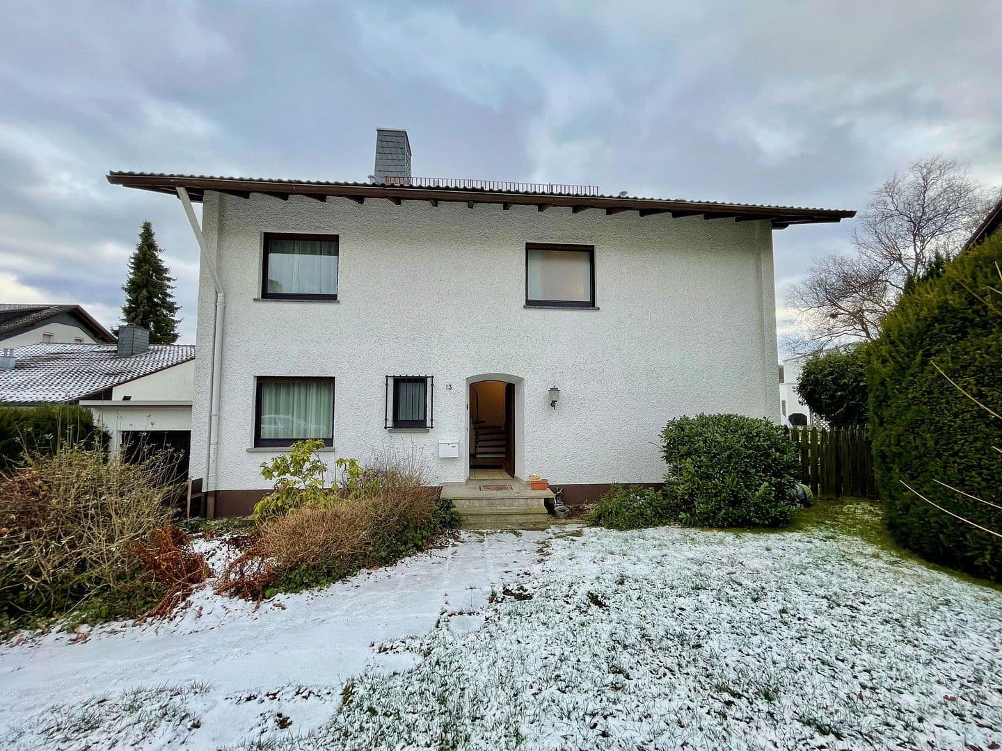 Predaj domu 174 m², pozemek 651 m², Friedrichsdorf, Hesensko Predaj domu 174 m², pozemek 651 m², Friedrichsdorf, Hesensko