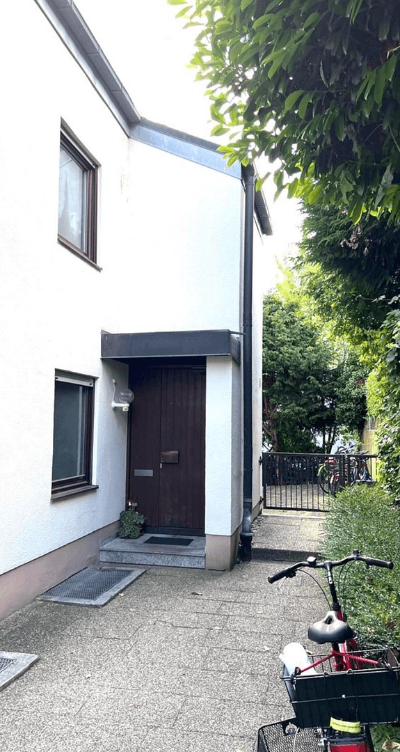 Prenájom bytu 2-izbový 47 m², Alte Nürnberger Str. 56, Regensburg, Bavorsko Prenájom bytu 2-izbový 47 m², Alte Nürnberger Str. 56, Regensburg, Bavorsko