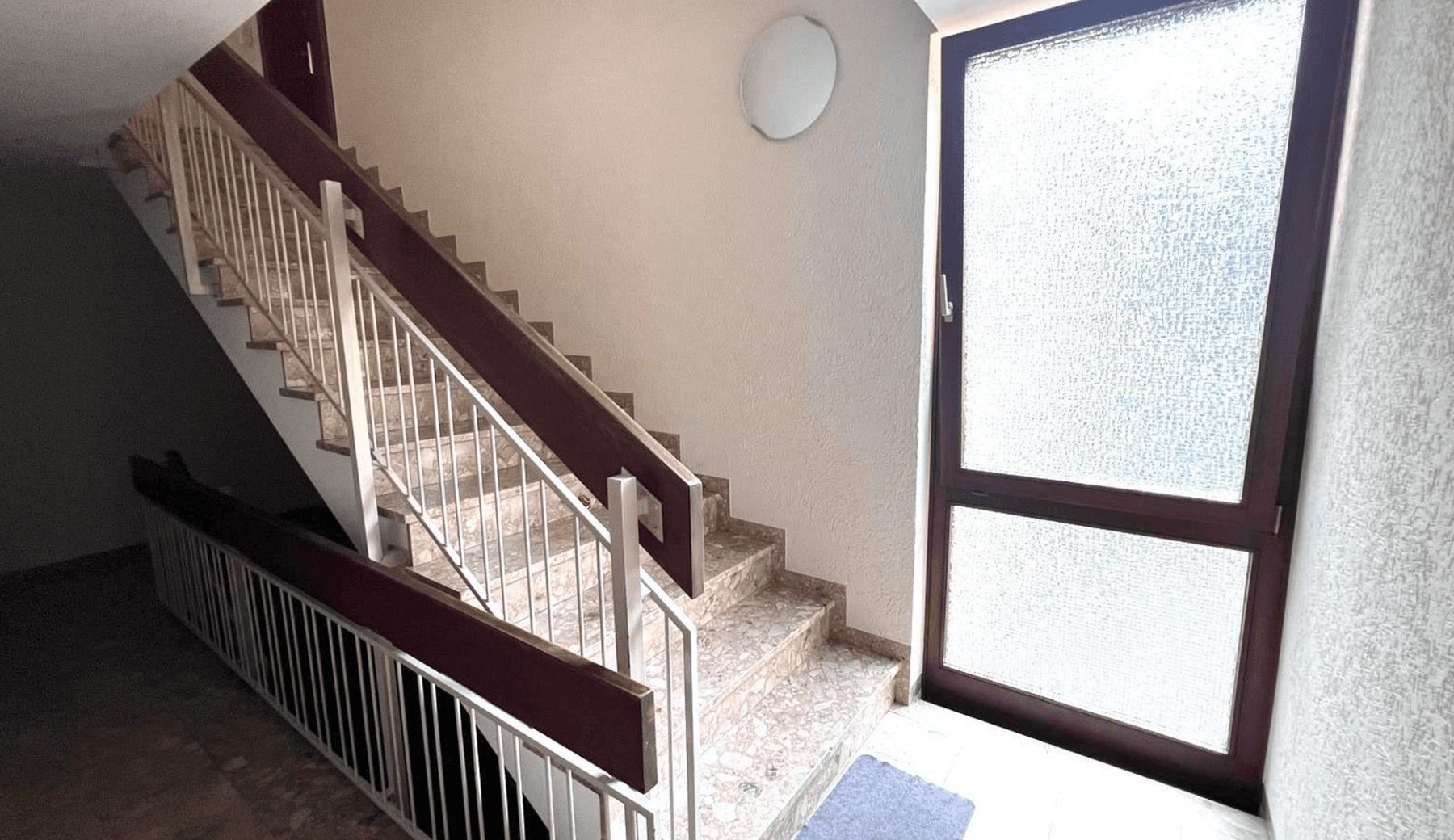 Prenájom bytu 2-izbový 47 m², Alte Nürnberger Str. 56, Regensburg, Bavorsko Prenájom bytu 2-izbový 47 m², Alte Nürnberger Str. 56, Regensburg, Bavorsko