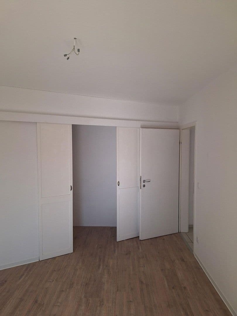 Predaj bytu 3-izbový 88 m², Hauptstraße 38, Bovenden, Dolné Sasko Predaj bytu 3-izbový 88 m², Hauptstraße 38, Bovenden, Dolné Sasko