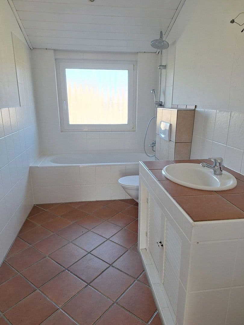 Predaj bytu 3-izbový 88 m², Hauptstraße 38, Bovenden, Dolné Sasko Predaj bytu 3-izbový 88 m², Hauptstraße 38, Bovenden, Dolné Sasko