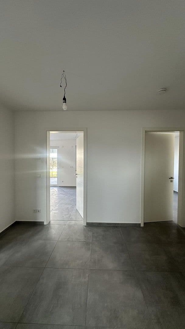 Prenájom bytu 3-izbový 83 m², Zaackoer Weg 36c, Luckau, Brandenbursko Prenájom bytu 3-izbový 83 m², Zaackoer Weg 36c, Luckau, Brandenbursko