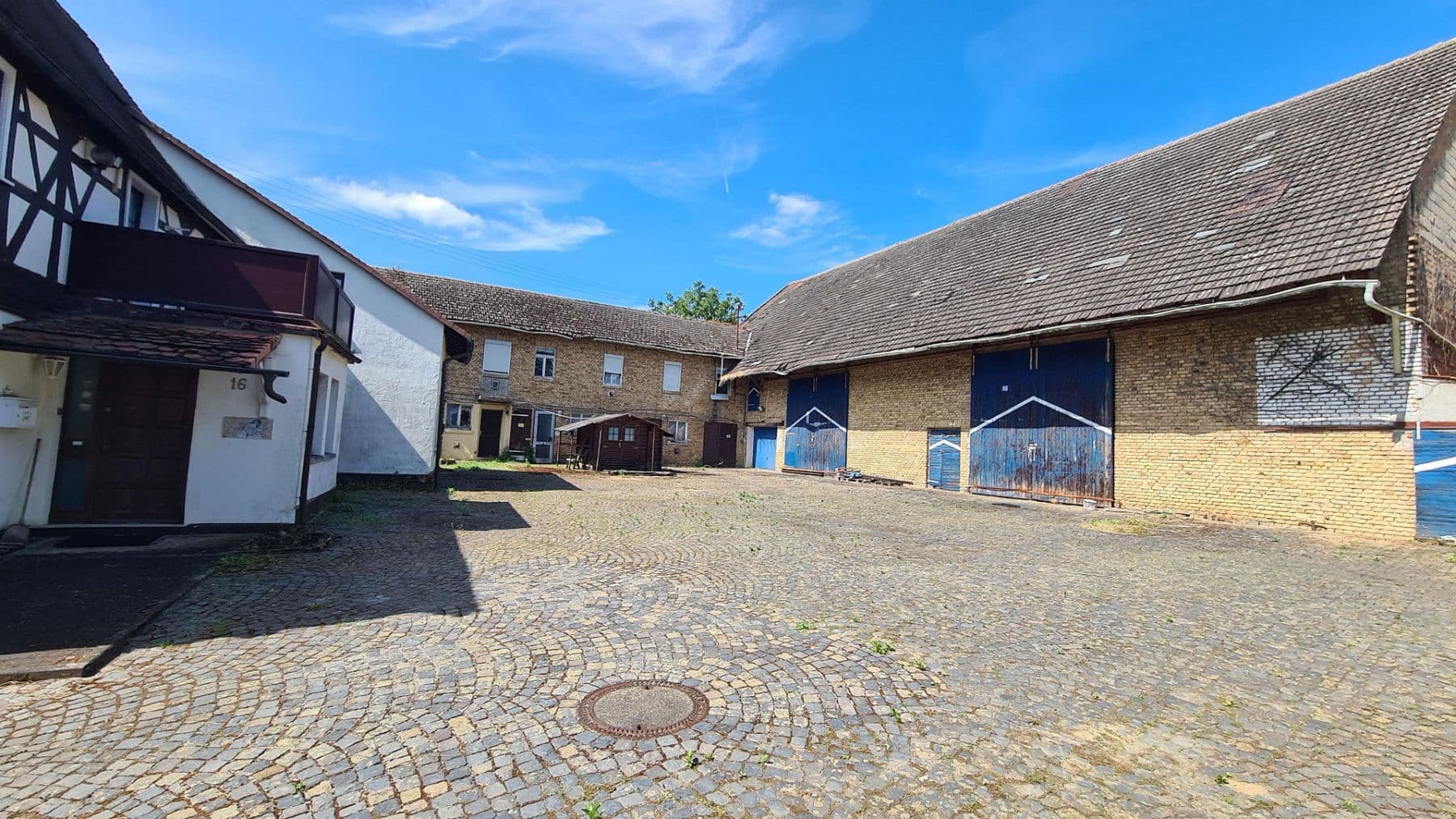 Predaj domu 180 m², pozemek 1.330 m², Wiesbaden, Hesensko Predaj domu 180 m², pozemek 1.330 m², Wiesbaden, Hesensko