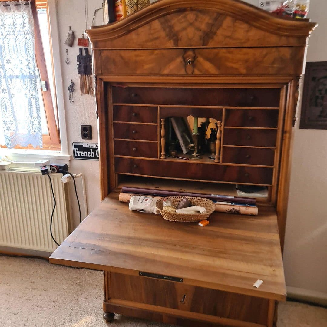 Predaj domu 180 m², pozemek 1.330 m², Altmünsterstr 16, Wiesbaden, Hesensko Predaj domu 180 m², pozemek 1.330 m², Altmünsterstr 16, Wiesbaden, Hesensko