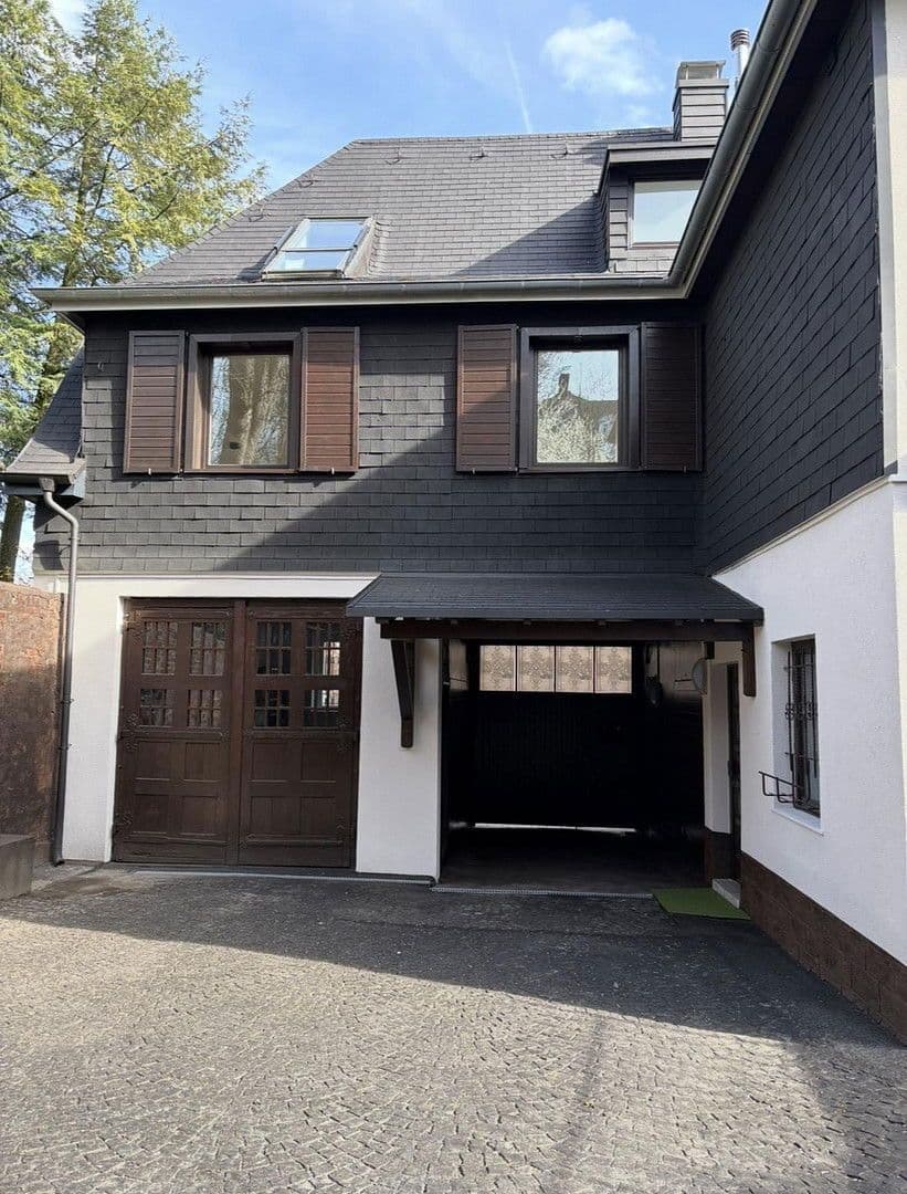 Predaj domu 173 m², pozemek 584 m², Edith-Stein-Straße 34, Wuppertal, Severné Porýnie - Westfálsko Predaj domu 173 m², pozemek 584 m², Edith-Stein-Straße 34, Wuppertal, Severné Porýnie - Westfálsko