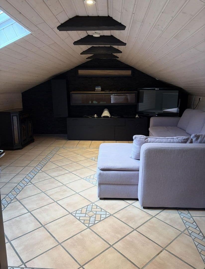 Predaj domu 173 m², pozemek 584 m², Edith-Stein-Straße 34, Wuppertal, Severné Porýnie - Westfálsko Predaj domu 173 m², pozemek 584 m², Edith-Stein-Straße 34, Wuppertal, Severné Porýnie - Westfálsko