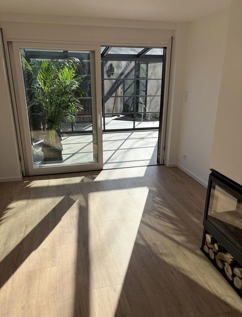 Predaj domu 173 m², pozemek 584 m², Edith-Stein-Straße 34, Wuppertal, Severné Porýnie - Westfálsko Predaj domu 173 m², pozemek 584 m², Edith-Stein-Straße 34, Wuppertal, Severné Porýnie - Westfálsko