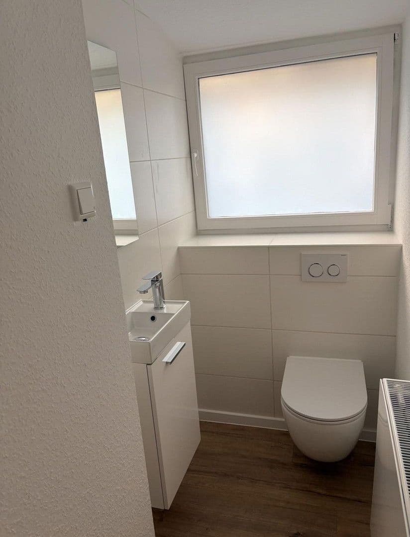 Predaj domu 173 m², pozemek 584 m², Edith-Stein-Straße 34, Wuppertal, Severné Porýnie - Westfálsko Predaj domu 173 m², pozemek 584 m², Edith-Stein-Straße 34, Wuppertal, Severné Porýnie - Westfálsko