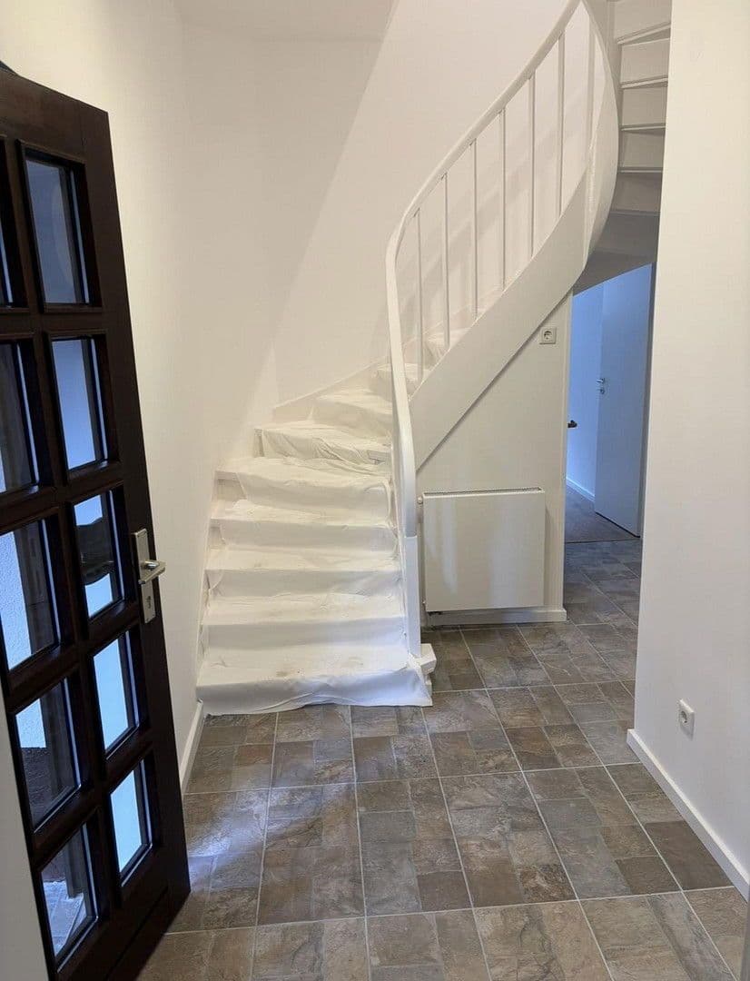 Predaj domu 173 m², pozemek 584 m², Edith-Stein-Straße 34, Wuppertal, Severné Porýnie - Westfálsko Predaj domu 173 m², pozemek 584 m², Edith-Stein-Straße 34, Wuppertal, Severné Porýnie - Westfálsko