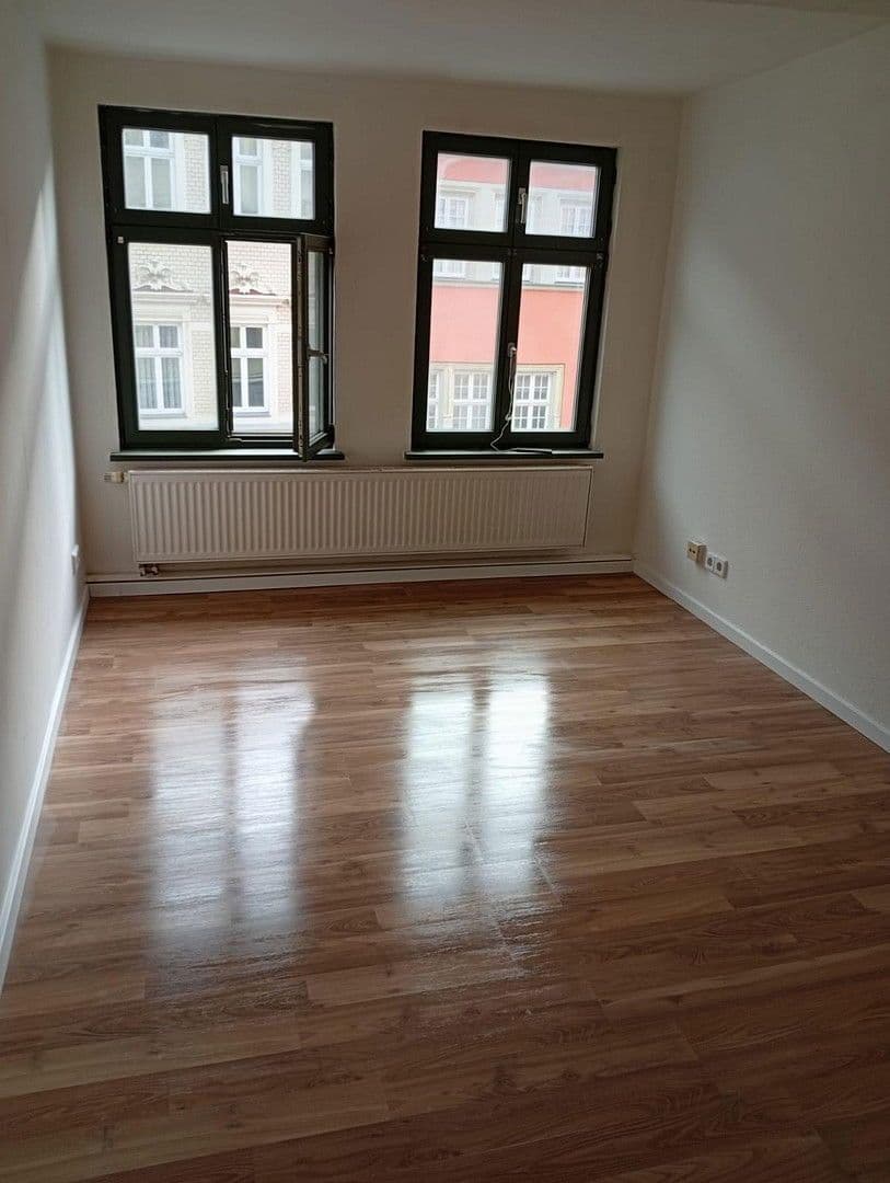 Prenájom bytu 3-izbový 65 m², Jakobstraße 35, Naumburg (Saale), Sasko-Anhaltsko Prenájom bytu 3-izbový 65 m², Jakobstraße 35, Naumburg (Saale), Sasko-Anhaltsko