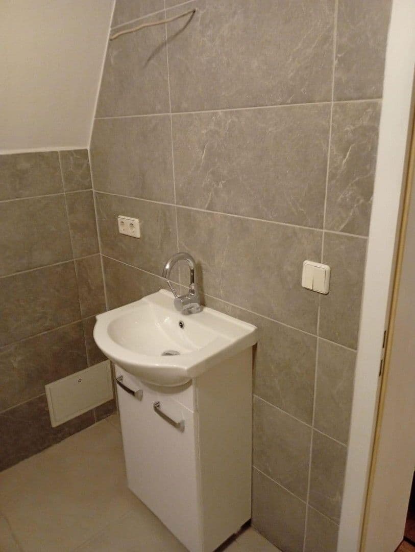 Prenájom bytu 3-izbový 65 m², Jakobstraße 35, Naumburg (Saale), Sasko-Anhaltsko Prenájom bytu 3-izbový 65 m², Jakobstraße 35, Naumburg (Saale), Sasko-Anhaltsko