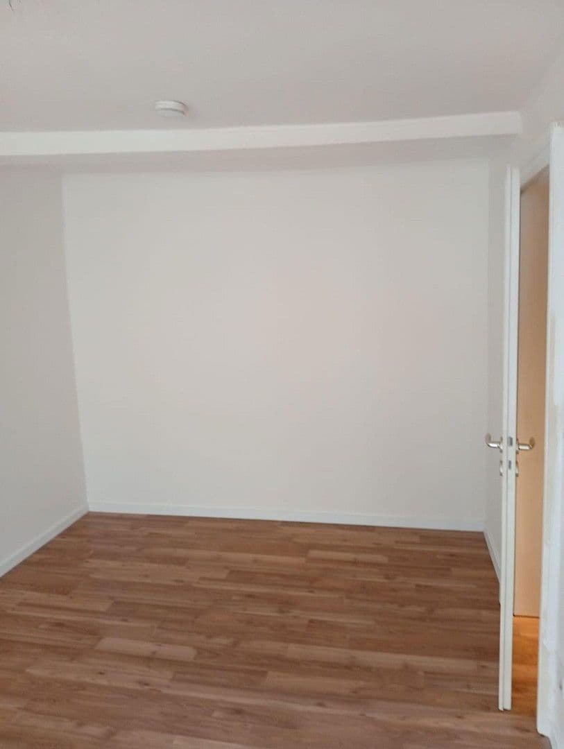 Prenájom bytu 3-izbový 65 m², Jakobstraße 35, Naumburg (Saale), Sasko-Anhaltsko Prenájom bytu 3-izbový 65 m², Jakobstraße 35, Naumburg (Saale), Sasko-Anhaltsko