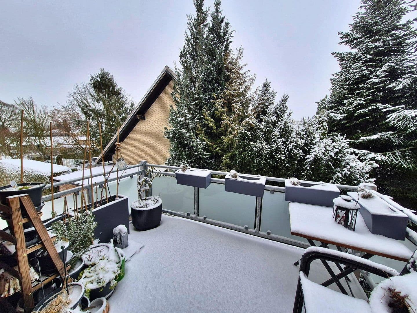 Prenájom bytu 3-izbový 74 m², Porta Westfalica, Severné Porýnie - Westfálsko Prenájom bytu 3-izbový 74 m², Porta Westfalica, Severné Porýnie - Westfálsko