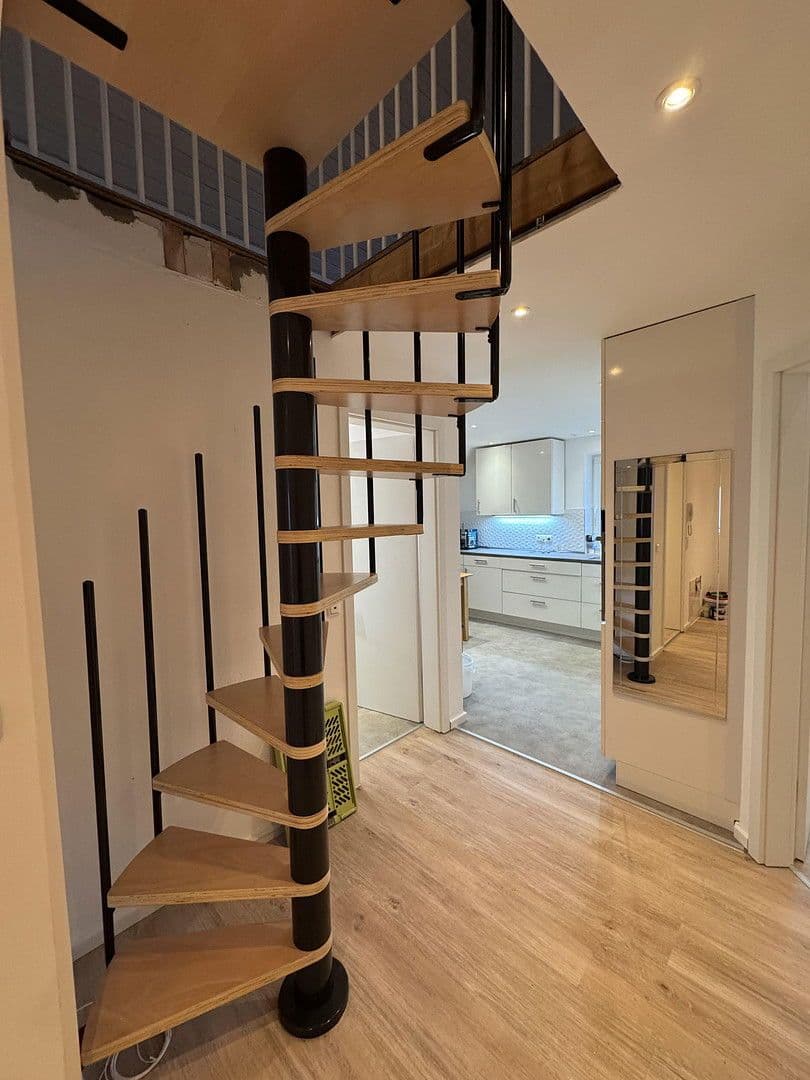 Prenájom bytu 5-izbový 120 m², Massenhausen, Bavorsko Prenájom bytu 5-izbový 120 m², Massenhausen, Bavorsko